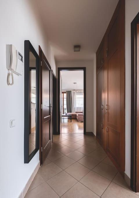 Bright Downtown Balcony Retreat Lägenhet Budapest Exteriör bild